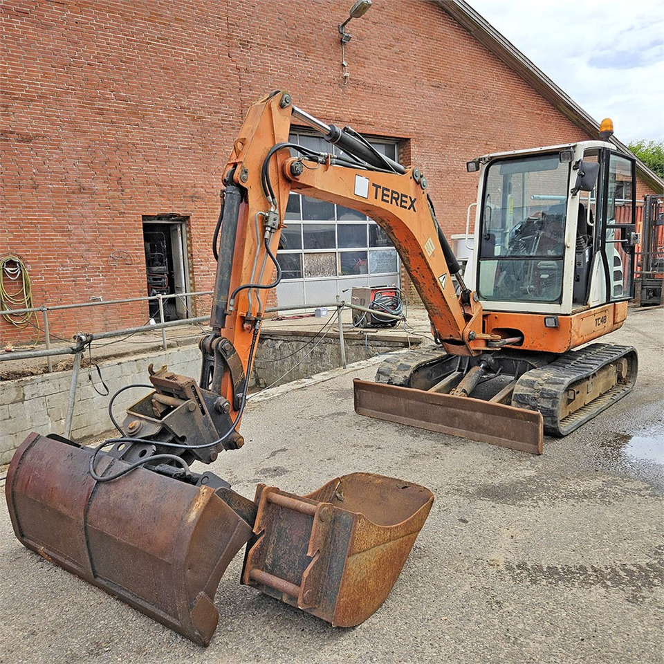 Terex TC48 - 미니 굴삭기 : 사진 2 Terex TC48 - 미니 굴삭기 : 사진 2