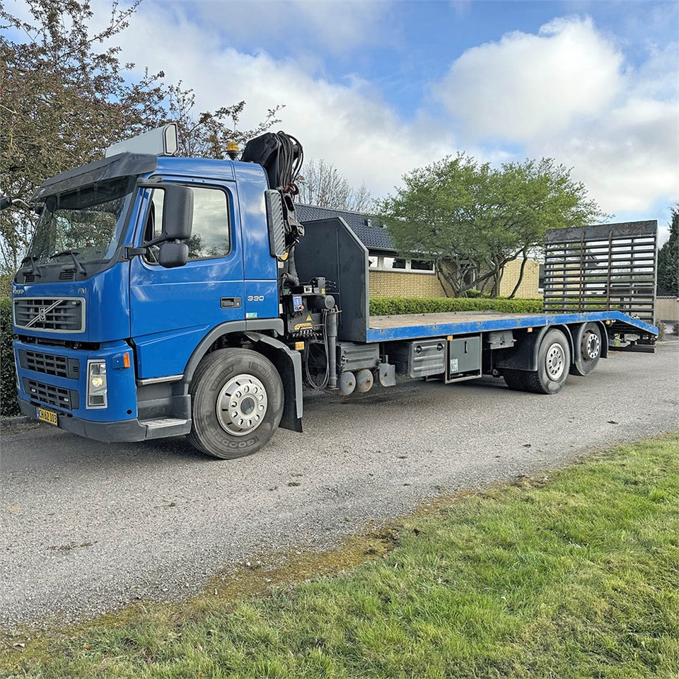 Volvo FM 330 6x2 - 견인 트럭 : 사진 1 Volvo FM 330 6x2 - 견인 트럭 : 사진 1