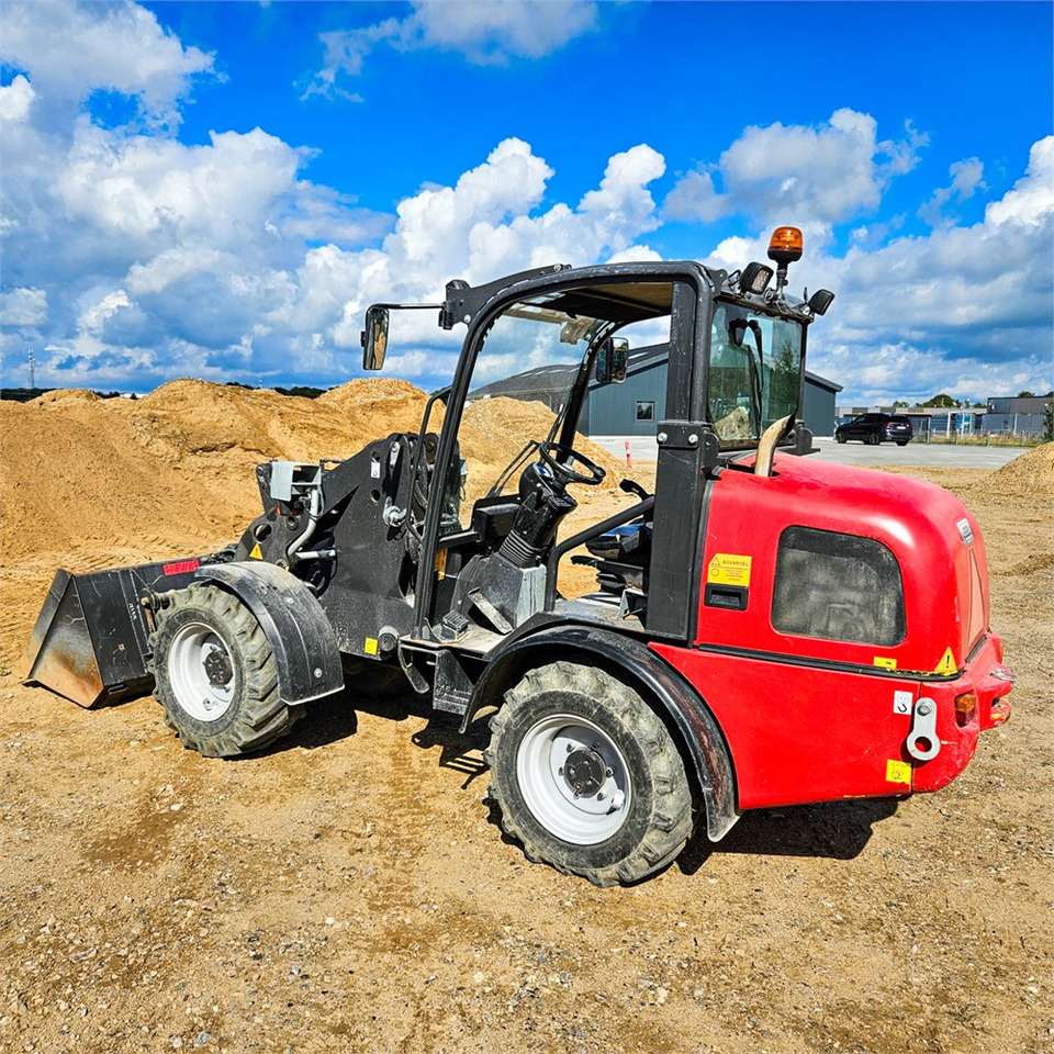 Weidemann 2070 CX - 휠 로더 : 사진 1 Weidemann 2070 CX - 휠 로더 : 사진 1