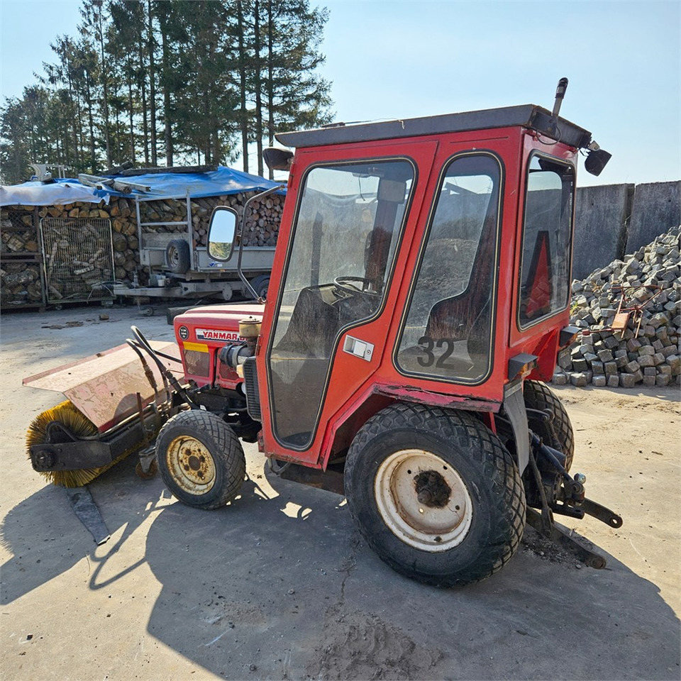 Yanmar YM186 D - 장궤형 트랙터 : 사진 5 Yanmar YM186 D - 장궤형 트랙터 : 사진 5