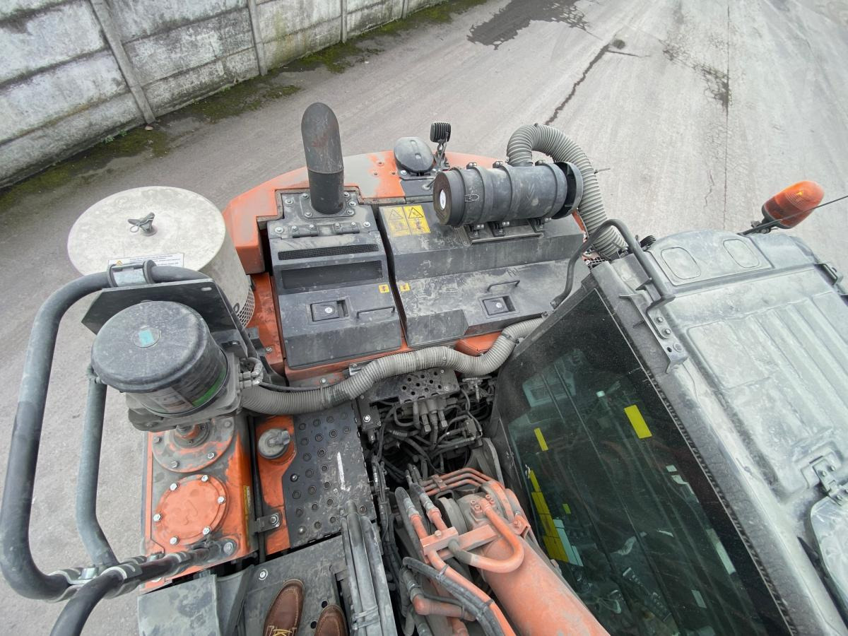 크롤러 굴삭기 HITACHI ZX 135US-7 : 사진 24