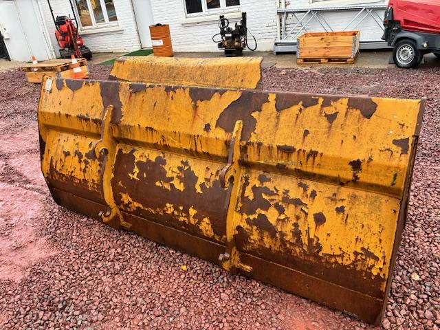 HYDREMA 2M45 - 로더 버킷 : 사진 4 HYDREMA 2M45 - 로더 버킷 : 사진 4