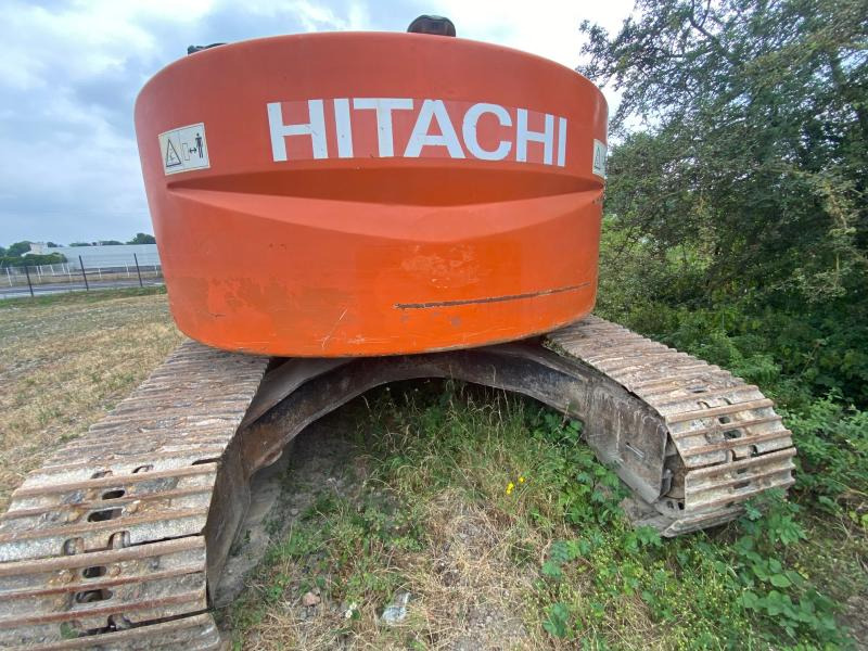 Hitachi ZX225USLC-3 - 크롤러 굴삭기 : 사진 4 Hitachi ZX225USLC-3 - 크롤러 굴삭기 : 사진 4