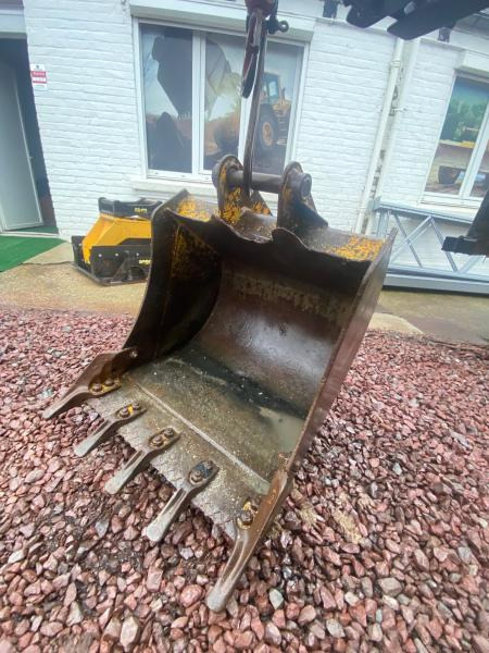 JCB LOT 3 GODETS CURAGE ET TERRASSEMENT 1M50/80CM/60CM - 굴삭기 버킷 건설기계 용 : 사진 4 JCB LOT 3 GODETS CURAGE ET TERRASSEMENT 1M50/80CM/60CM - 굴삭기 버킷 건설기계 용 : 사진 4