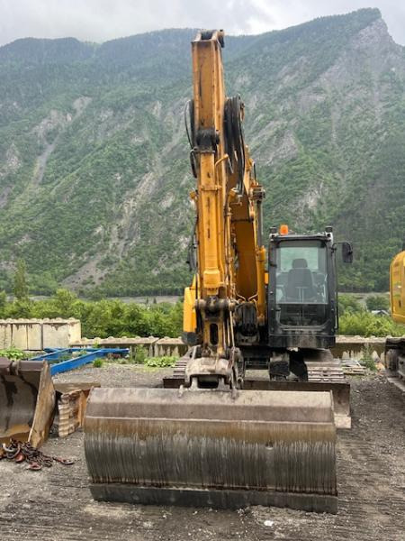 KATO HD 514MR-7 - 크롤러 굴삭기 : 사진 4 KATO HD 514MR-7 - 크롤러 굴삭기 : 사진 4