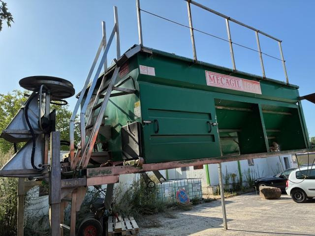 MEGAGIL LEBON FERRY 6,5M3 - 모래/ 소금 살포기 : 사진 1 MEGAGIL LEBON FERRY 6,5M3 - 모래/ 소금 살포기 : 사진 1