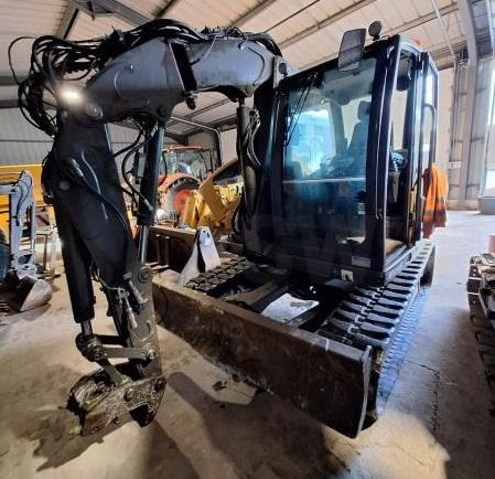 Mecalac 8 MCR - 크롤러 굴삭기 : 사진 1 Mecalac 8 MCR - 크롤러 굴삭기 : 사진 1