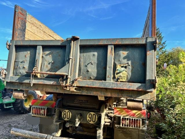 Nissan ATLEON 150.25 - 후크 리프트 트럭, 크레인 트럭 : 사진 5 Nissan ATLEON 150.25 - 후크 리프트 트럭, 크레인 트럭 : 사진 5