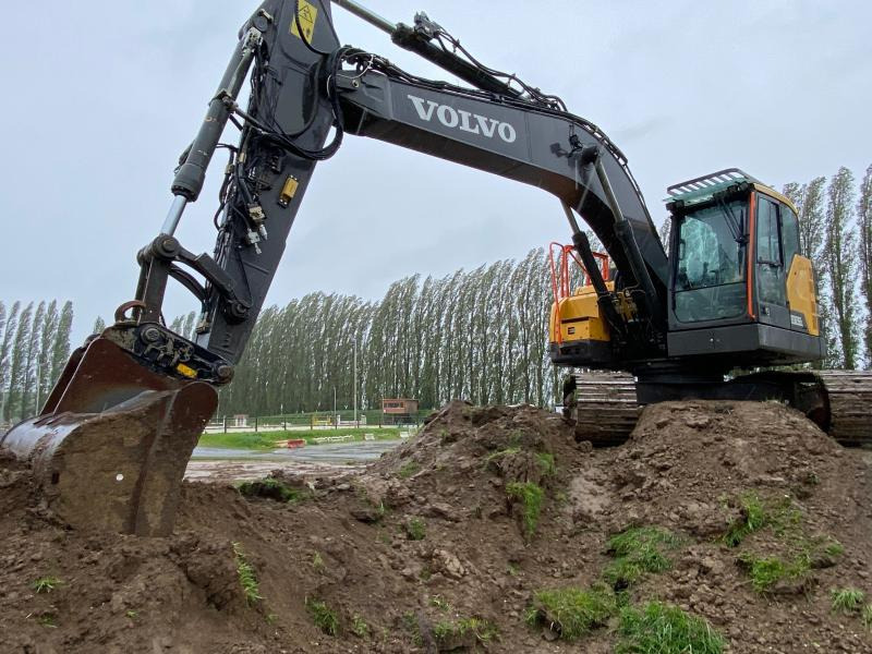 Volvo ECR 235EL - 크롤러 굴삭기 : 사진 1 Volvo ECR 235EL - 크롤러 굴삭기 : 사진 1