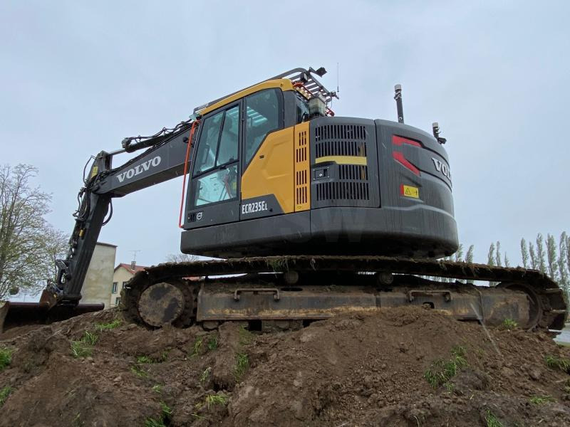 Volvo ECR 235EL - 크롤러 굴삭기 : 사진 2 Volvo ECR 235EL - 크롤러 굴삭기 : 사진 2