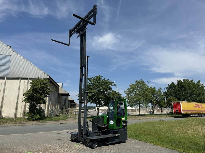 Combilift C4500ET/635D - 사이드 로더 : 사진 4 Combilift C4500ET/635D - 사이드 로더 : 사진 4