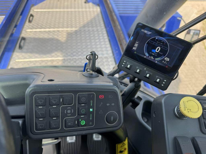 리치 스태커 Kalmar DRG420-60S5 : 사진 10 리치 스태커 Kalmar DRG420-60S5 : 사진 10