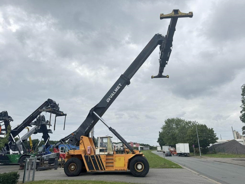 Kalmar Valmet RSD4118-4TL - 리치 스태커 : 사진 4 Kalmar Valmet RSD4118-4TL - 리치 스태커 : 사진 4