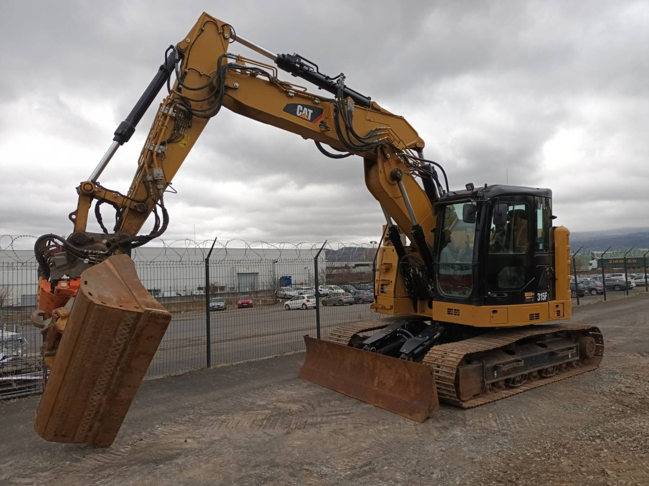 CAT 315F - 크롤러 굴삭기 : 사진 1 CAT 315F - 크롤러 굴삭기 : 사진 1