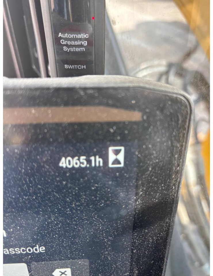 CAT 315 - 크롤러 굴삭기 : 사진 5 CAT 315 - 크롤러 굴삭기 : 사진 5