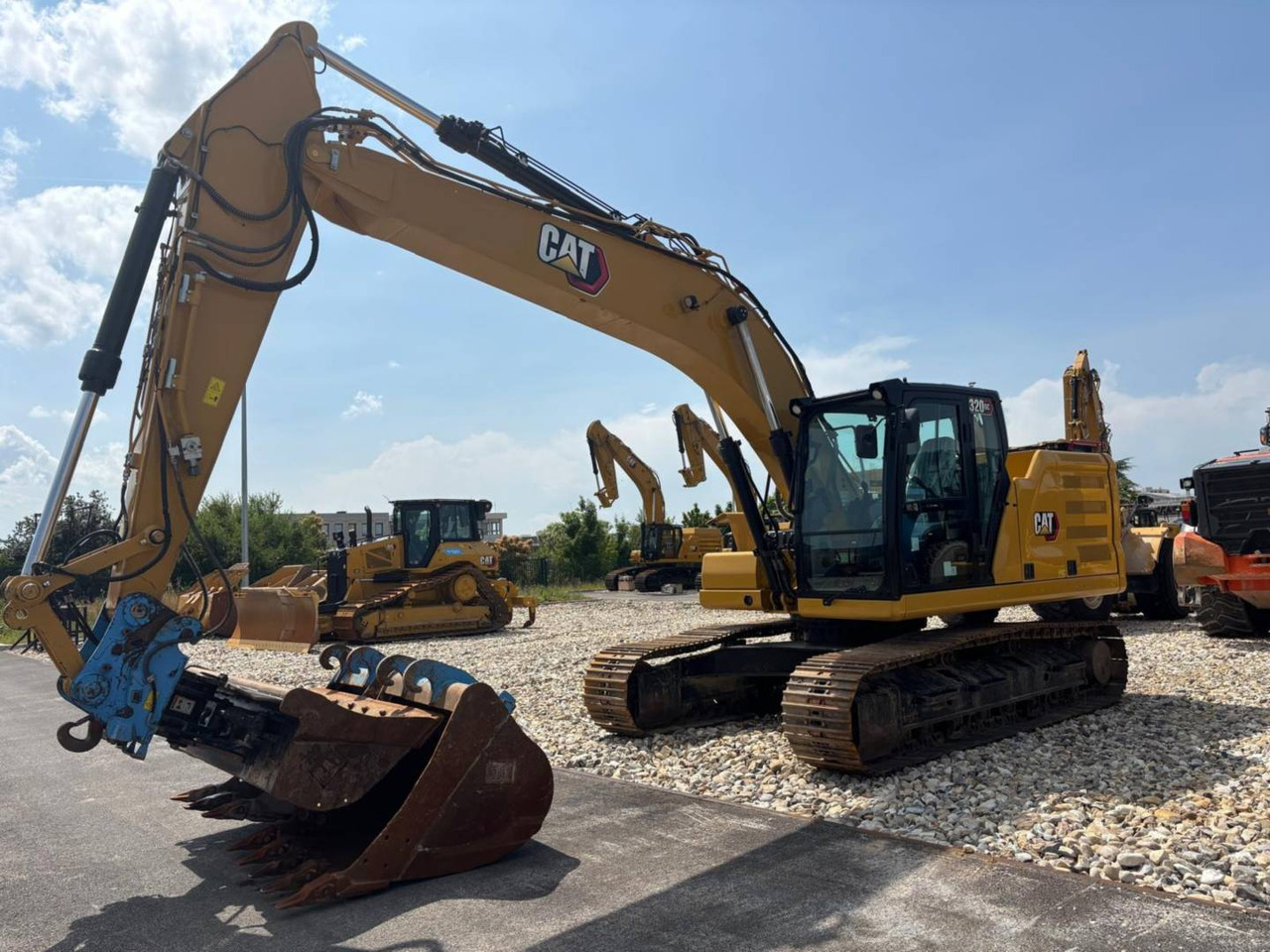 CAT 320 GC - 크롤러 굴삭기 : 사진 2 CAT 320 GC - 크롤러 굴삭기 : 사진 2