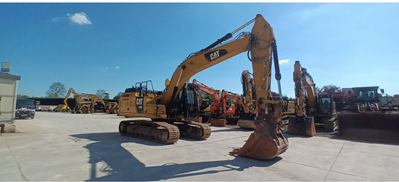 CAT 326F - 크롤러 굴삭기 : 사진 2 CAT 326F - 크롤러 굴삭기 : 사진 2