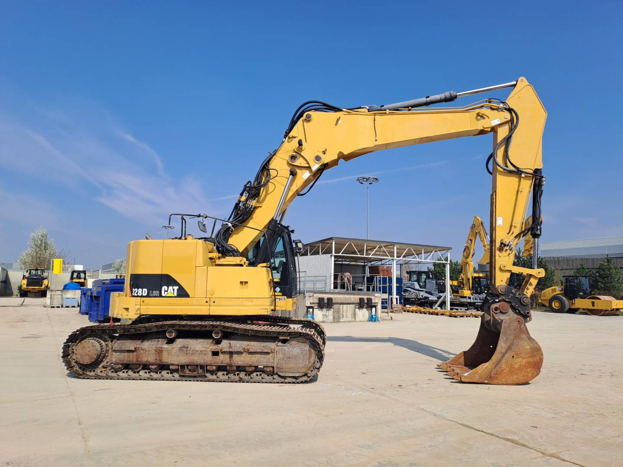 CAT 328DLCR - 크롤러 굴삭기 : 사진 5 CAT 328DLCR - 크롤러 굴삭기 : 사진 5