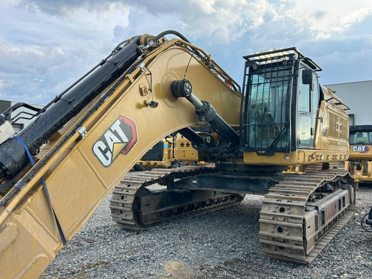 CAT 374 - 크롤러 굴삭기 : 사진 1 CAT 374 - 크롤러 굴삭기 : 사진 1