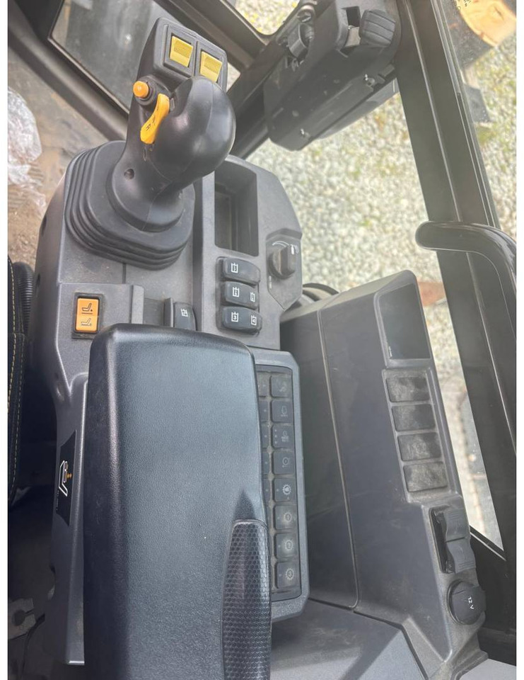 휠 로더 CAT 908 : 사진 20