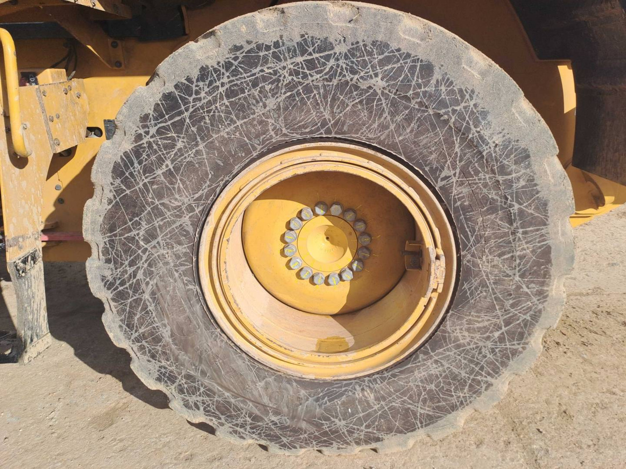 휠 로더 CAT 930M : 사진 8 휠 로더 CAT 930M : 사진 8