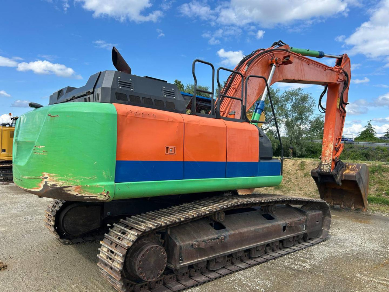 HITACHI ZX300LC- 6 - 크롤러 굴삭기 : 사진 3 HITACHI ZX300LC- 6 - 크롤러 굴삭기 : 사진 3