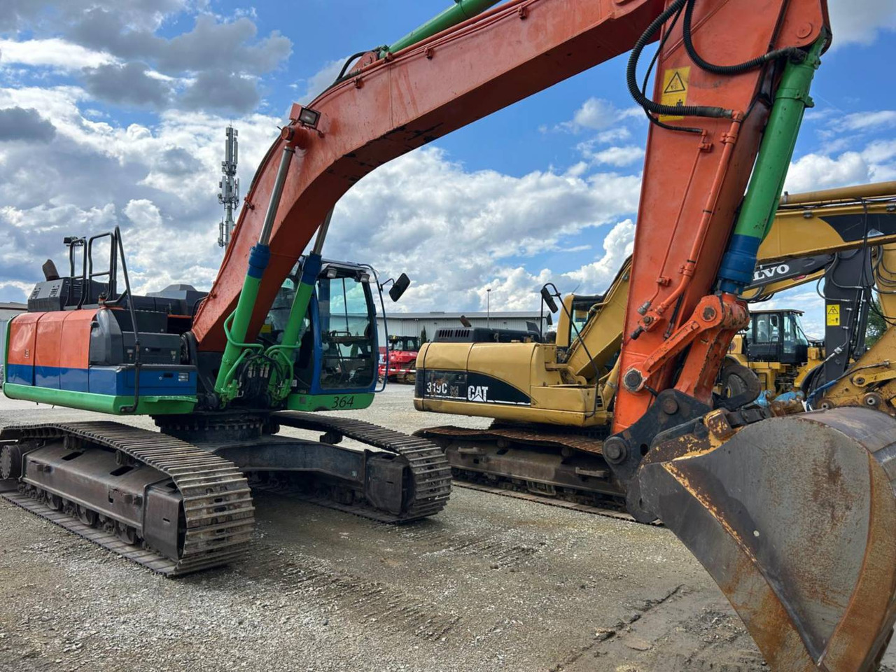 HITACHI ZX300LC- 6 - 크롤러 굴삭기 : 사진 2 HITACHI ZX300LC- 6 - 크롤러 굴삭기 : 사진 2