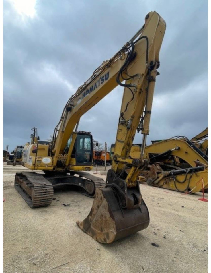KOMATSU HB215 - 크롤러 굴삭기 : 사진 5 KOMATSU HB215 - 크롤러 굴삭기 : 사진 5