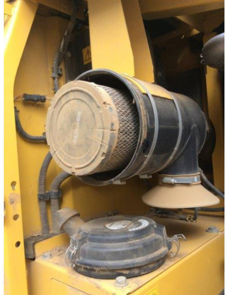 KOMATSU PC170.11 - 크롤러 굴삭기 : 사진 5 KOMATSU PC170.11 - 크롤러 굴삭기 : 사진 5