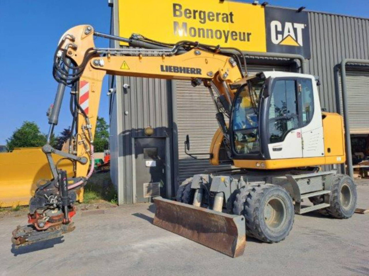 LIEBHERR A913 - 휠 굴삭기 : 사진 1 LIEBHERR A913 - 휠 굴삭기 : 사진 1