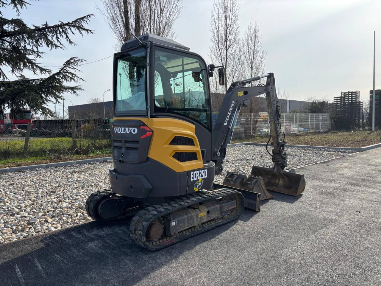 VOLVO CONSTRUCTION EQUIPMENT ECR25D - 크롤러 굴삭기 : 사진 4 VOLVO CONSTRUCTION EQUIPMENT ECR25D - 크롤러 굴삭기 : 사진 4