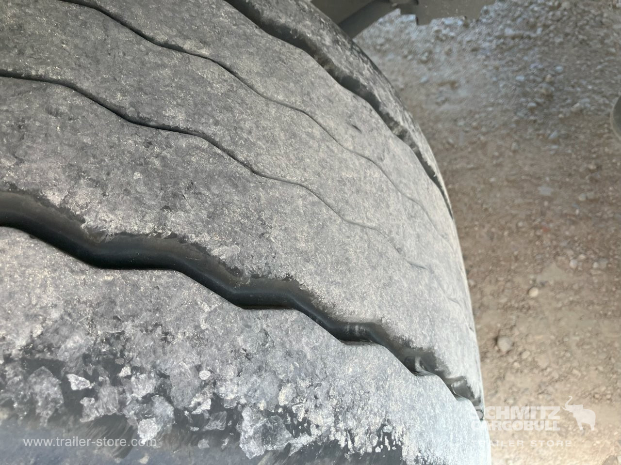 SCHMITZ Semiremolque Frigo Standard - 등온 세미 트레일러 : 사진 3 SCHMITZ Semiremolque Frigo Standard - 등온 세미 트레일러 : 사진 3