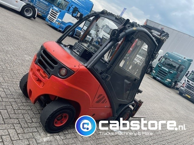Linde H25D Forklift - Heftruck - Bouwjaar 2011 - Roterende vorkenklem - Freelift - Lifthoogte 480 cm - 디젤 지게차 : 사진 4 Linde H25D Forklift - Heftruck - Bouwjaar 2011 - Roterende vorkenklem - Freelift - Lifthoogte 480 cm - 디젤 지게차 : 사진 4