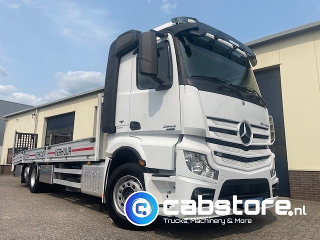Mercedes-Benz ACTROS Mercedes Benz Actros 2642 6x2 Euro 6 oprijwagen - Machine transporter - Bouwjaar 2012 - Volledig luchtgeveerd - Hydraulische rampen - Liftas - APK 11- - 드롭사이드/ 플랫베드 트럭 : 사진 3 Mercedes-Benz ACTROS Mercedes Benz Actros 2642 6x2 Euro 6 oprijwagen - Machine transporter - Bouwjaar 2012 - Volledig luchtgeveerd - Hydraulische rampen - Liftas - APK 11- - 드롭사이드/ 플랫베드 트럭 : 사진 3