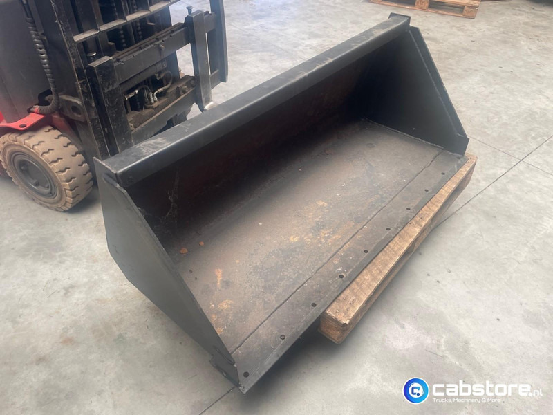 Strickland UK Laadschop Strickland UK Laadschop met Bobcat aansluiting - 버킷 로더 용 : 사진 1 Strickland UK Laadschop Strickland UK Laadschop met Bobcat aansluiting - 버킷 로더 용 : 사진 1
