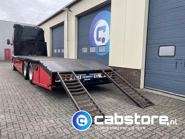 Volvo FH 12.460 6x2R Euro 3 - Oprijwagen - Machinetransporter - Year 2002 - APK tot 11-2025 - MANUAL - NL Truck - 자동 운반 장치 트럭 : 사진 4 Volvo FH 12.460 6x2R Euro 3 - Oprijwagen - Machinetransporter - Year 2002 - APK tot 11-2025 - MANUAL - NL Truck - 자동 운반 장치 트럭 : 사진 4