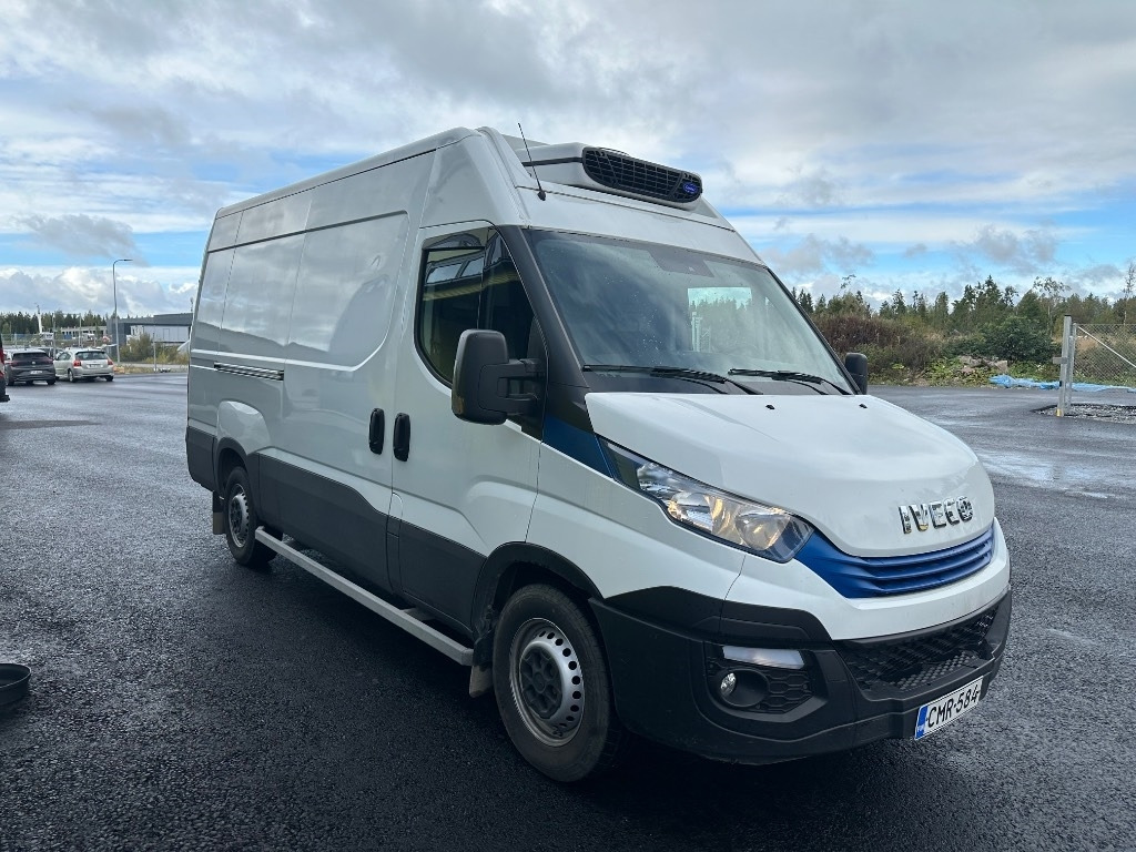 Iveco 35S14N Kylmäkone - 패널 밴 : 사진 3 Iveco 35S14N Kylmäkone - 패널 밴 : 사진 3