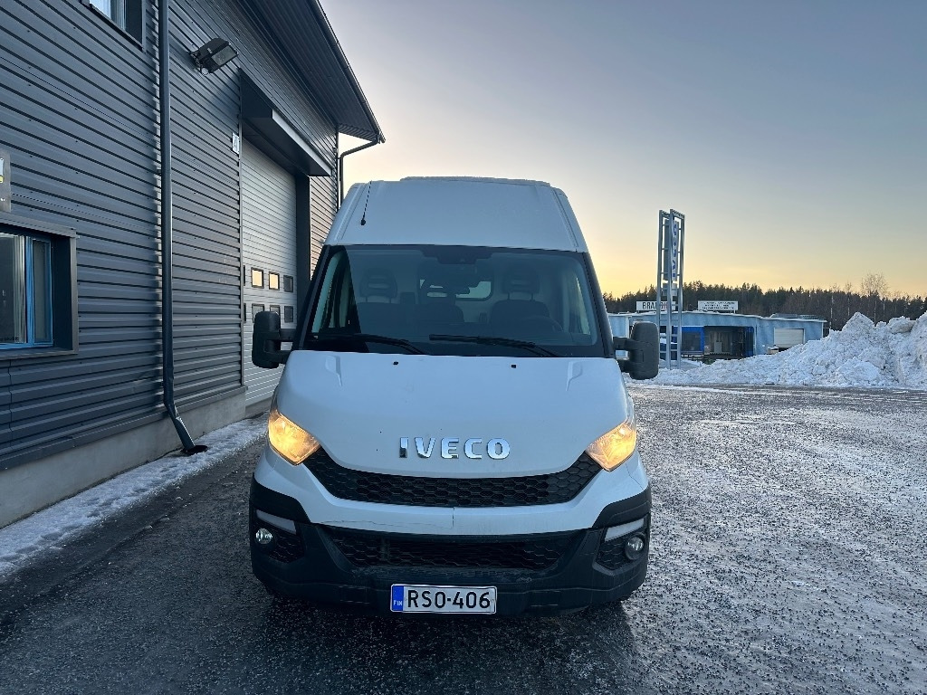 Iveco Daily 35S13 A8 16m3 - 패널 밴 : 사진 2 Iveco Daily 35S13 A8 16m3 - 패널 밴 : 사진 2