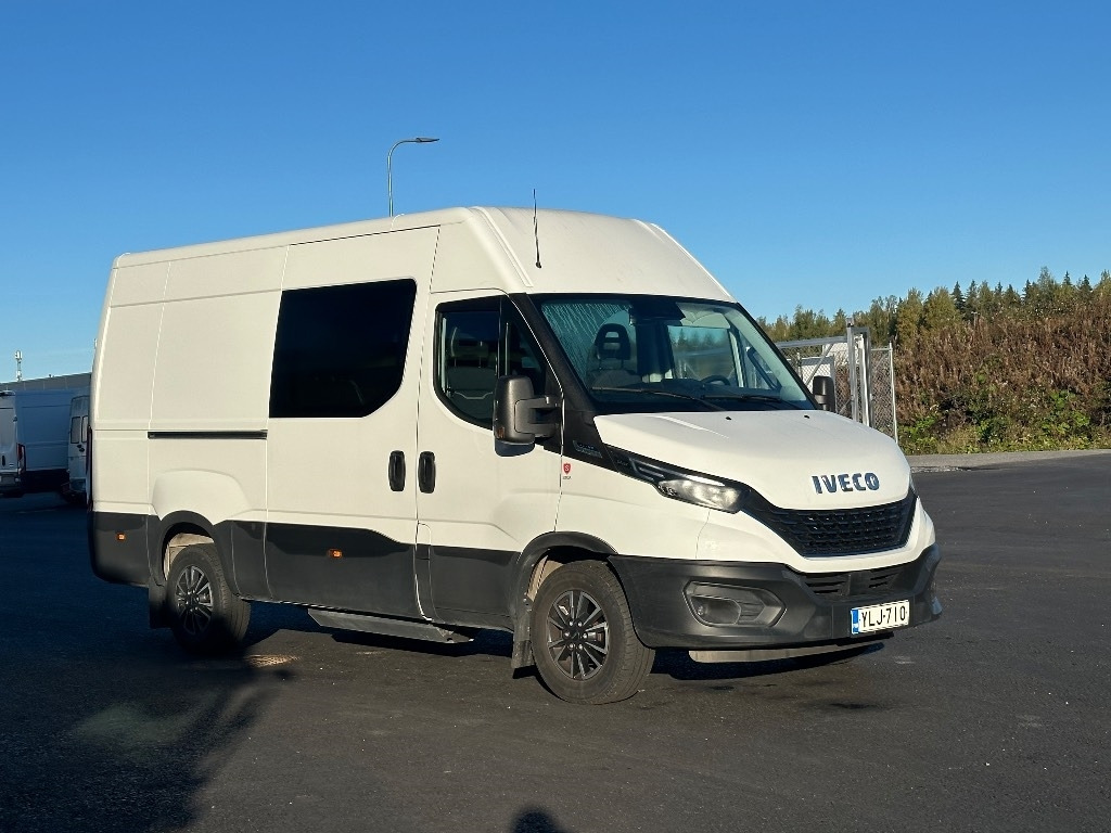 Iveco Daily 35S14 CNG A8 Huom! 6hlö PAKETTIAUTO - 패널 밴 : 사진 3 Iveco Daily 35S14 CNG A8 Huom! 6hlö PAKETTIAUTO - 패널 밴 : 사진 3