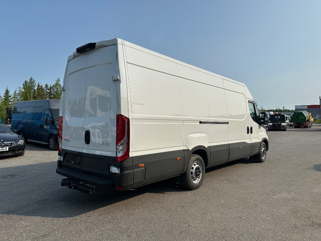 Iveco Daily 35S16A8 16m3 - 패널 밴 : 사진 3 Iveco Daily 35S16A8 16m3 - 패널 밴 : 사진 3