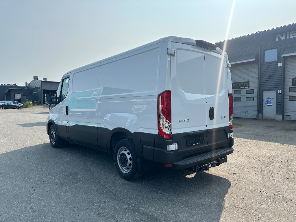 Iveco Daily 35S16A8 9m3 - 패널 밴 : 사진 4 Iveco Daily 35S16A8 9m3 - 패널 밴 : 사진 4