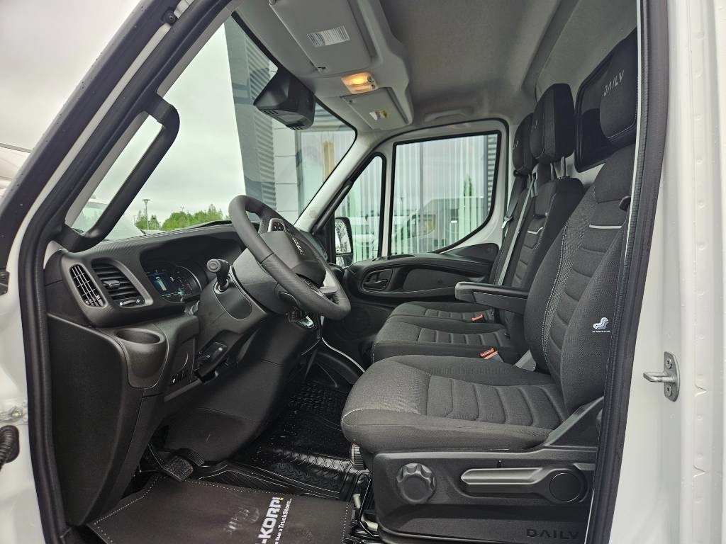 Iveco Daily 35S16A8V 12m3 - 패널 밴 : 사진 5 Iveco Daily 35S16A8V 12m3 - 패널 밴 : 사진 5