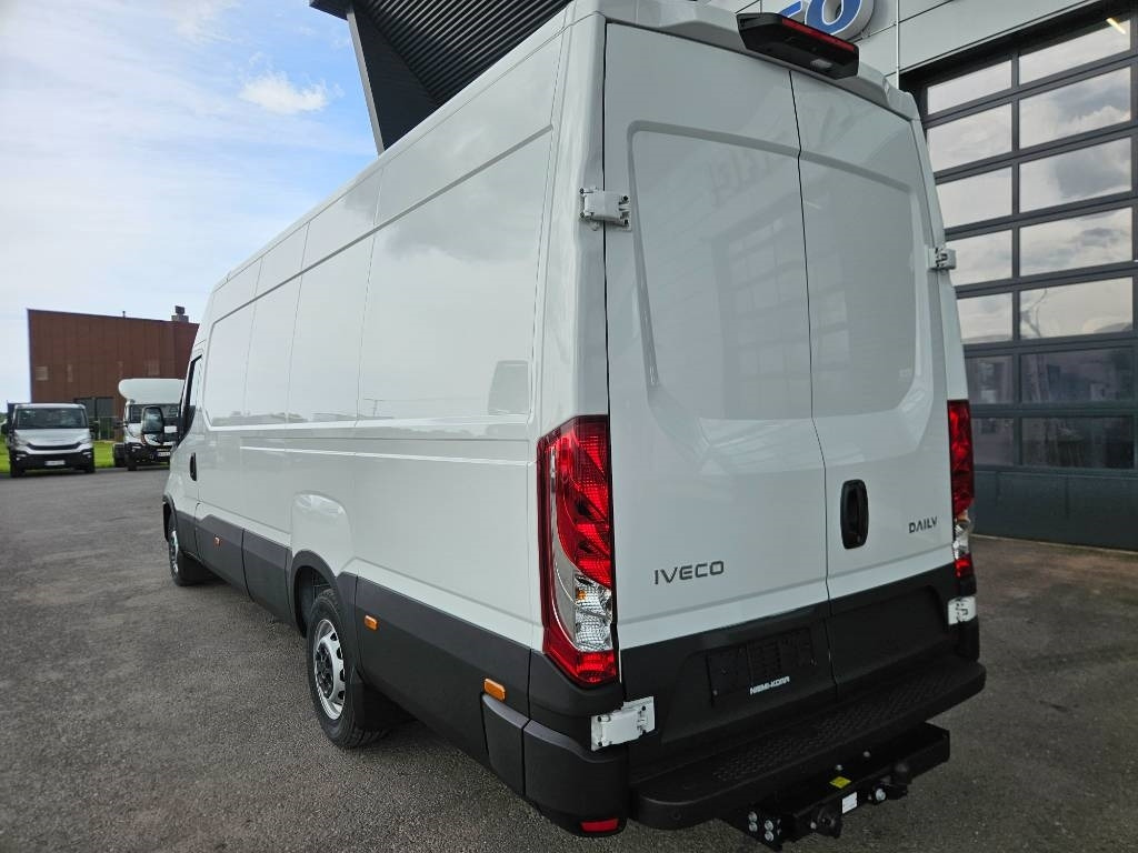 Iveco Daily 35S16A8 - 패널 밴 : 사진 4 Iveco Daily 35S16A8 - 패널 밴 : 사진 4