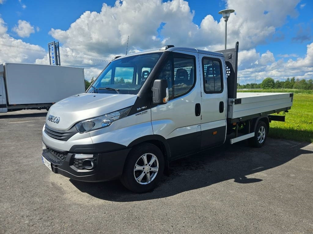 Iveco Daily 35S18, 7hlö kevyt ka - 플랫베드 밴, 콤비 밴 : 사진 1 Iveco Daily 35S18, 7hlö kevyt ka - 플랫베드 밴, 콤비 밴 : 사진 1