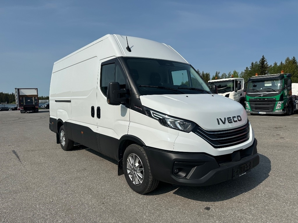 Iveco Daily 35S18A8 12m3 - 패널 밴 : 사진 3 Iveco Daily 35S18A8 12m3 - 패널 밴 : 사진 3