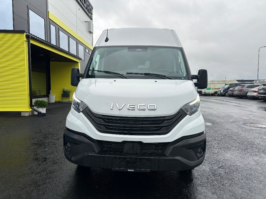 Iveco Daily 50C18A8 16m3 - 패널 밴 : 사진 2 Iveco Daily 50C18A8 16m3 - 패널 밴 : 사진 2