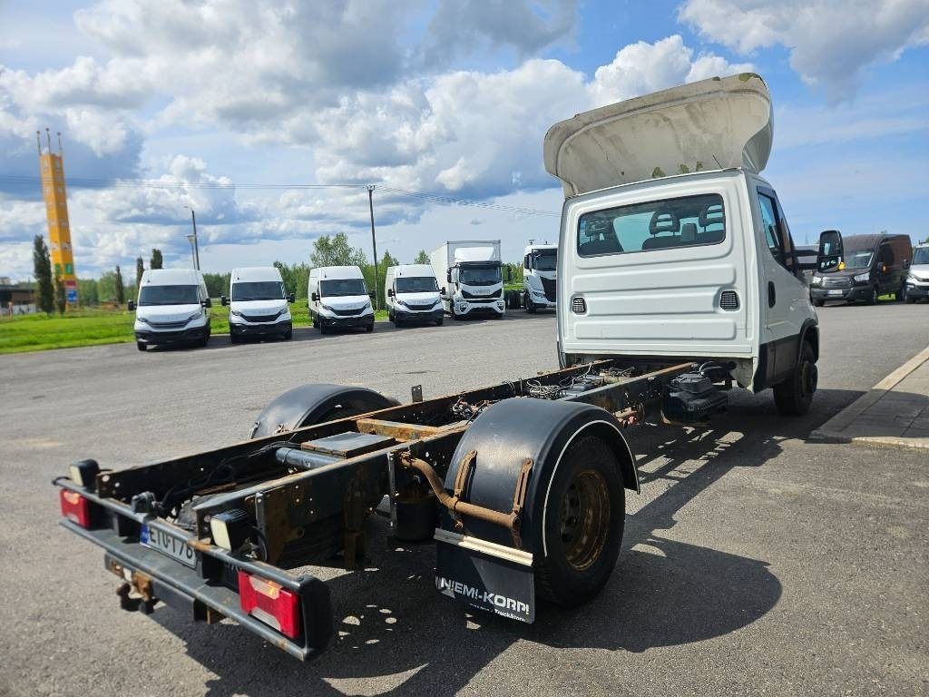Iveco Daily 70C17 - 박스 밴 : 사진 4 Iveco Daily 70C17 - 박스 밴 : 사진 4