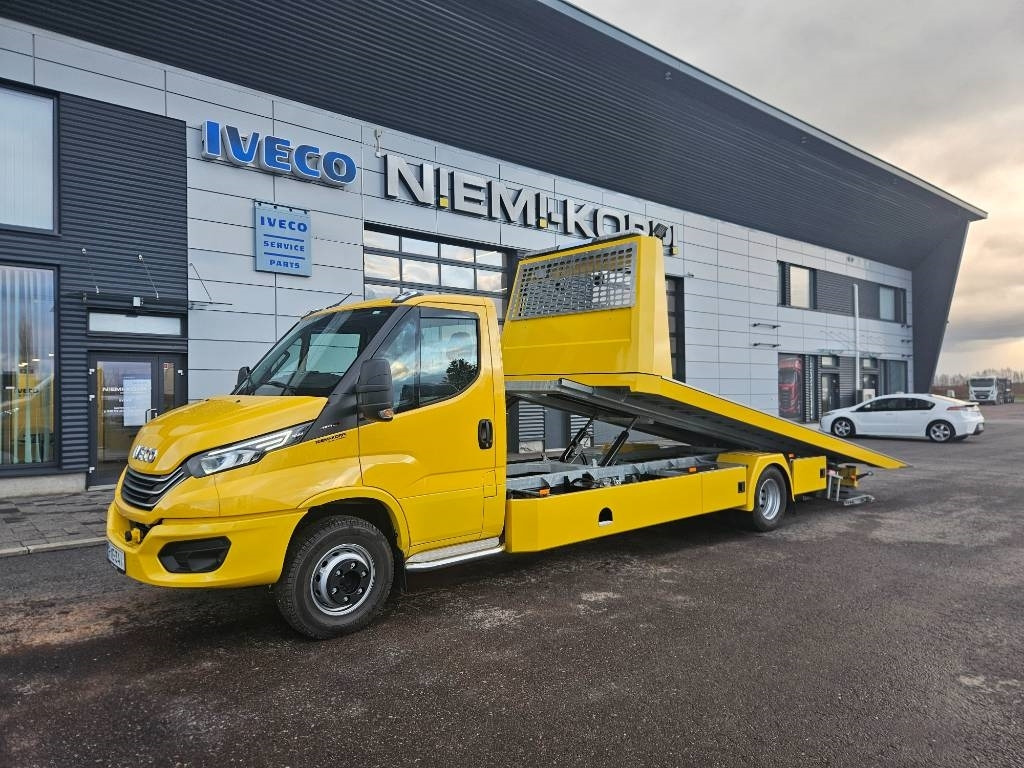 Iveco Daily 72C18/P - 견인 트럭 : 사진 2 Iveco Daily 72C18/P - 견인 트럭 : 사진 2