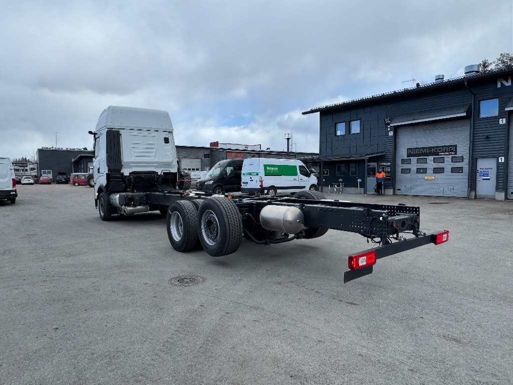 Iveco S-Way AS260S50Y/FS CM UUTTA MALLIA - 캡 새시 트럭 : 사진 4 Iveco S-Way AS260S50Y/FS CM UUTTA MALLIA - 캡 새시 트럭 : 사진 4
