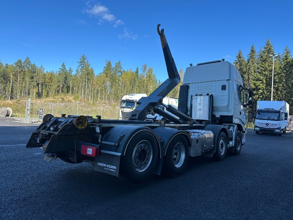 Iveco X-Way AS35S560 8x2 - 후크 리프트 트럭 : 사진 4 Iveco X-Way AS35S560 8x2 - 후크 리프트 트럭 : 사진 4